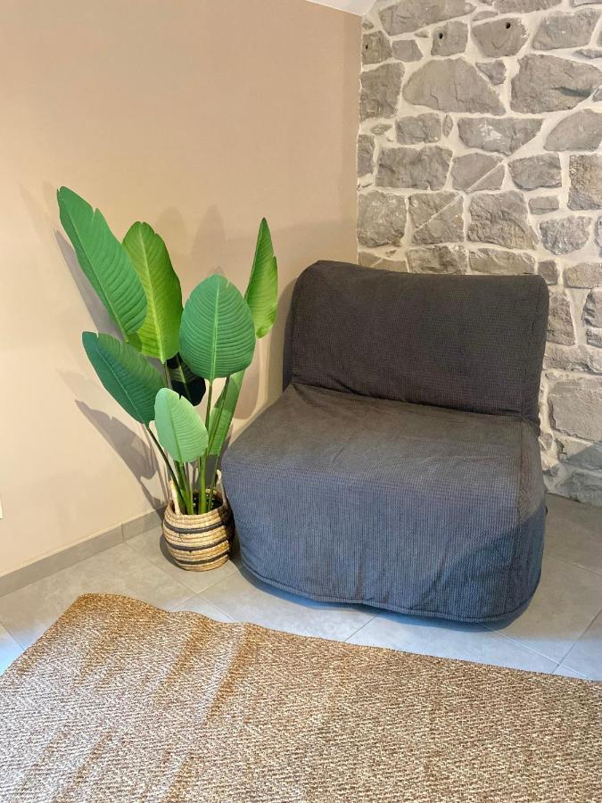 Ciney - Le Nid Du Clocher Exterior foto